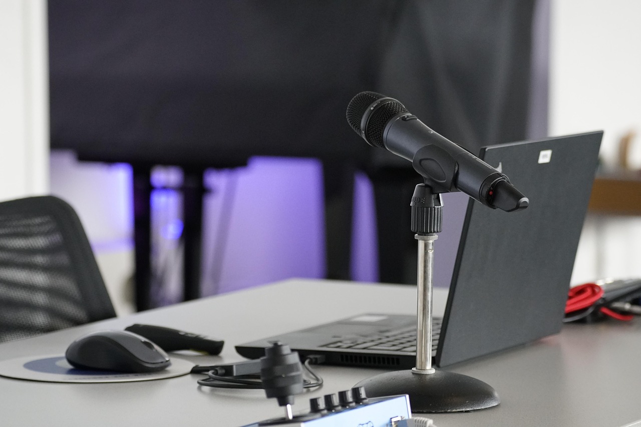 Conférence : Des logiciels libres pour améliorer la gestion relation client fournisseur